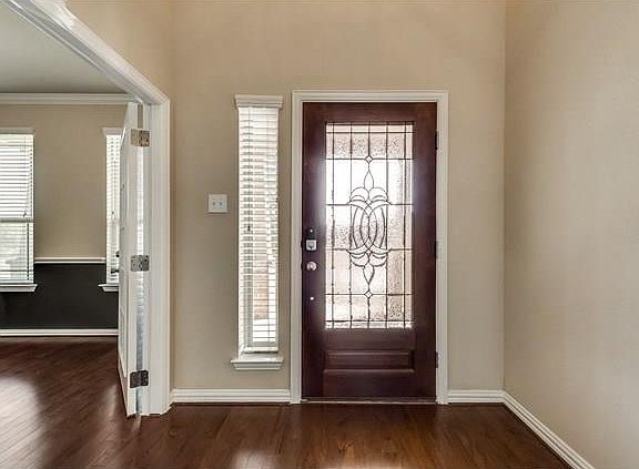 3rd image of 5020 Seashore Ln