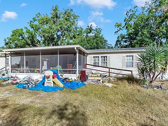3rd image of 601 8th Ct SE