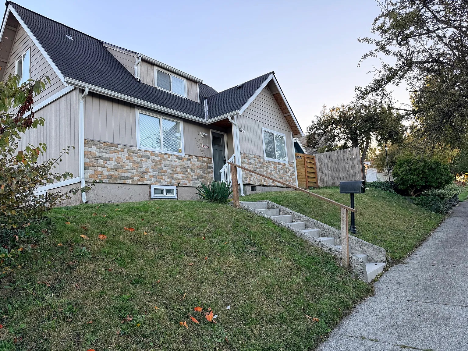 3 bed, 1350 sqft, $2,775 — Photo 2