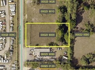 7503 Aluminum Rd, North Fort Myers, FL 33903