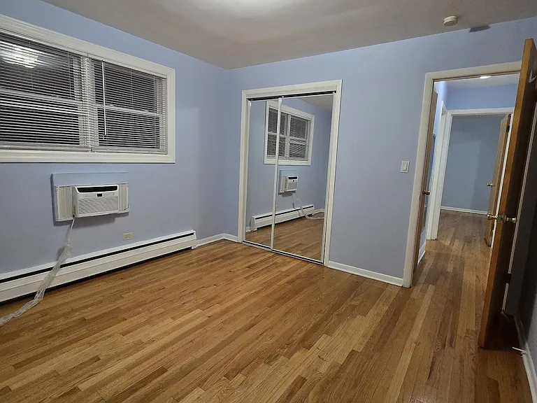 8030 N Knox Ave #2W — Photo 7
