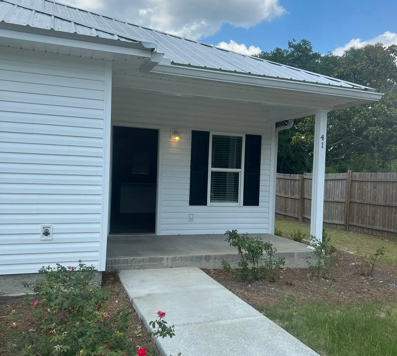 2 bed, 950 sqft, $1,395 — Photo 1