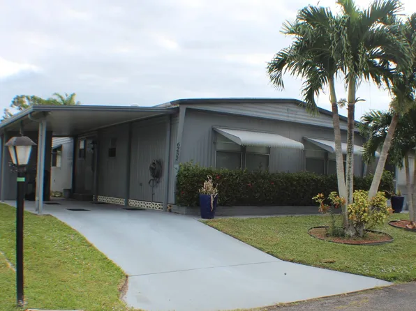 6252 S Ironwood Ln, Lake Worth, FL 33462