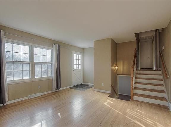 5th image of 8344 England St