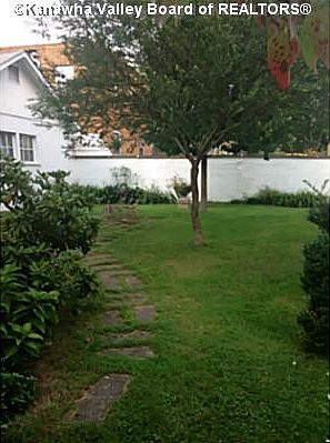 3rd image of 1604 Virginia St