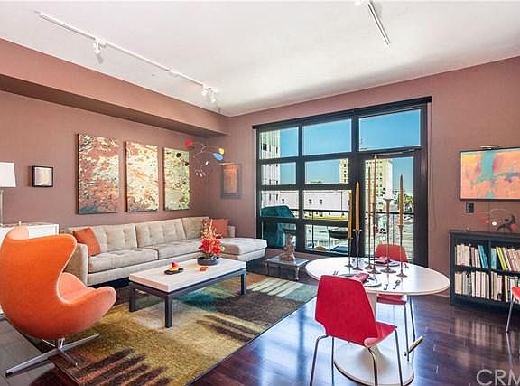 3rd image of 133 The Promenade N Unit 431