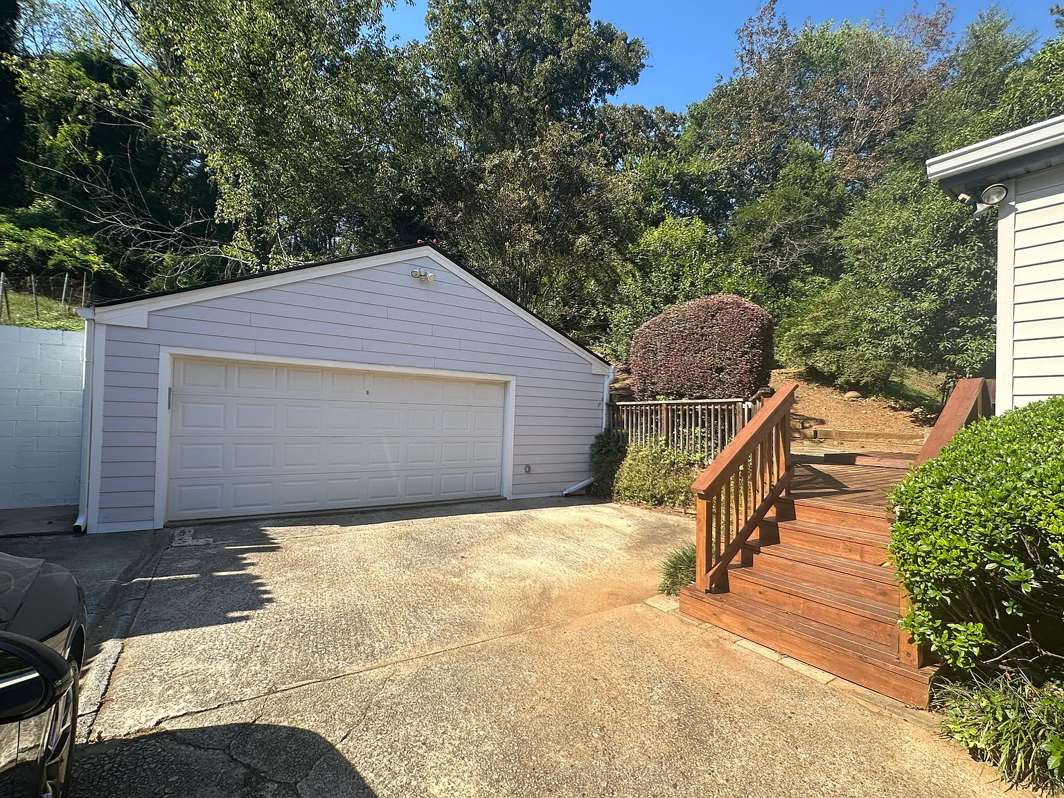 3 bed, $2,500 — Photo 2