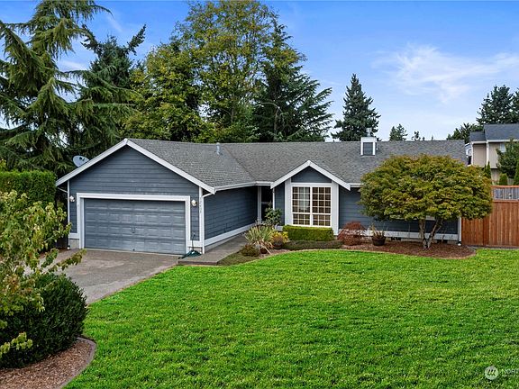 2nd image of 12607 200th Avenue Ct E