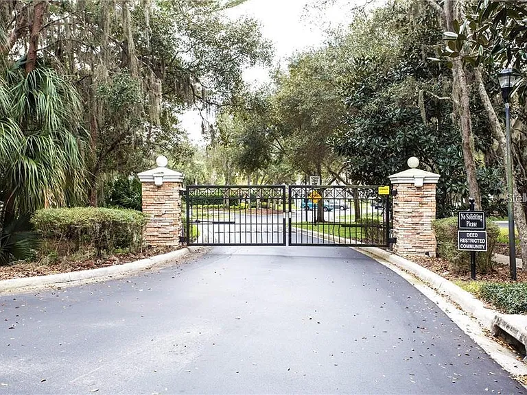 15816 Fishhawk View Dr — Photo 3