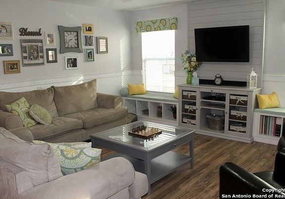 3rd image of 3710 Gallery Wls