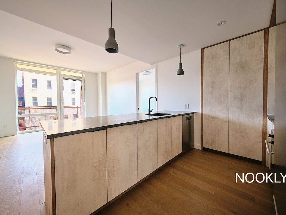 1st image of 828 Metropolitan Ave #4R