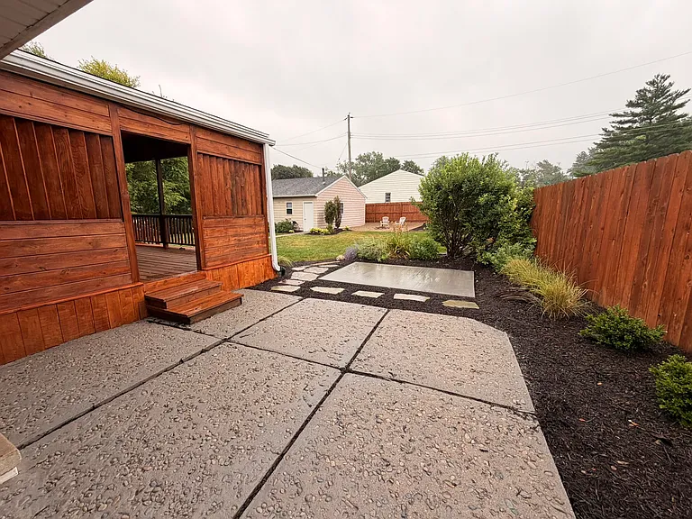 1216 Robin Dr — Photo 38