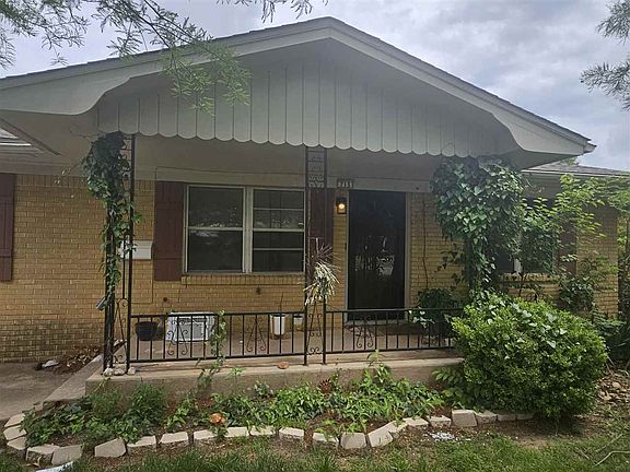 2nd image of 715 NW 36th St