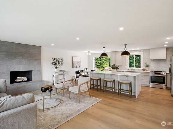 4th image of 13344 22nd Avenue NE