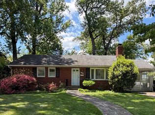 7429 Westwood Park Ln, Falls Church, VA 22046