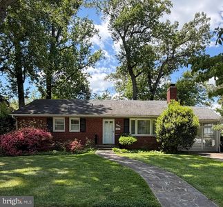 7429 Westwood Park Ln, Falls Church, VA, 22046