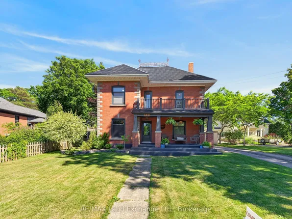 581 Queen St, Kincardine, ON N2Z 2J1