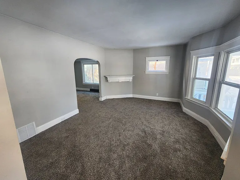 12514 Locke Ave — Photo 37