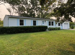 47 Glendale Rd, Brockport, NY 14420
