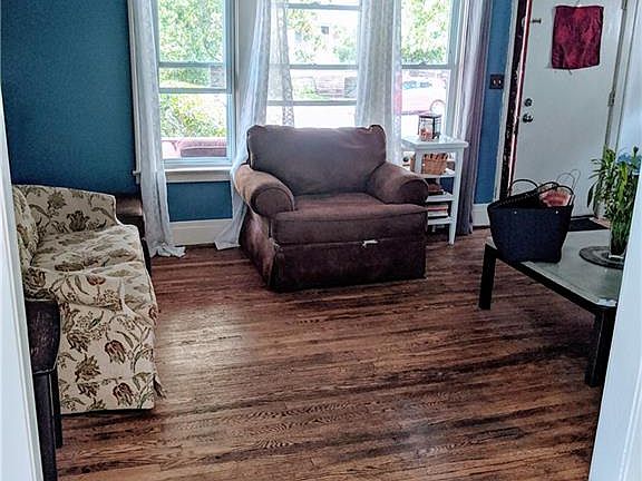2nd image of 70 Beatrice Ave