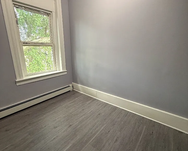 45 Jones St #5L — Photo 2