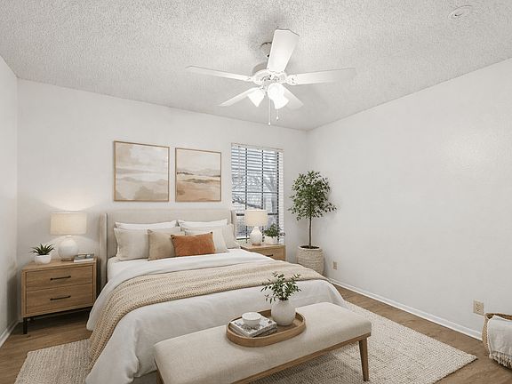 B1 Upgrade | 2 Bedroom | 914 Sq Ft