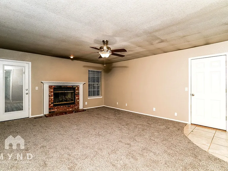4417 W Toledo St — Photo 7