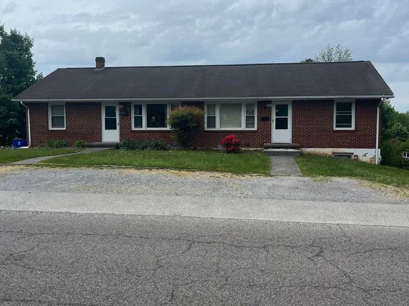 902 Palmer Drive, 902 Palmer Dr #A, Blacksburg, VA 24060