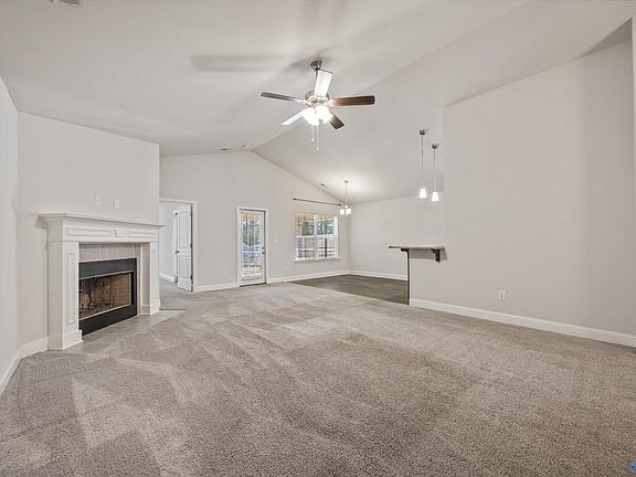 4th image of 150 Abercorn Dr