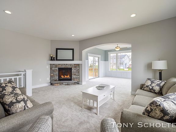 2nd image of 3423 Eagle Pass Dr #89