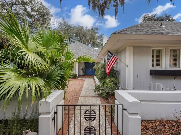 213 Odingsell Ct, Saint Helena Island, SC 29920