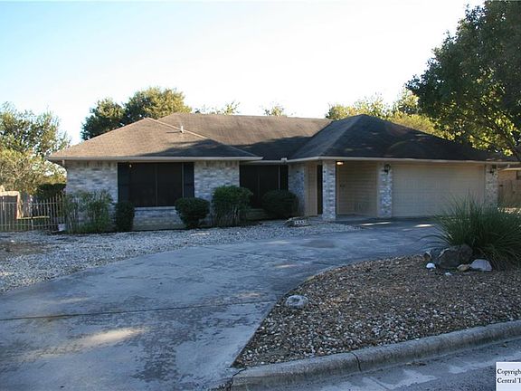 3rd image of 1947 Tiara Dr