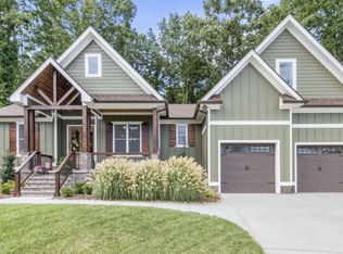 5011 Virginia Pine Rd, Signal Mountain, TN 37377