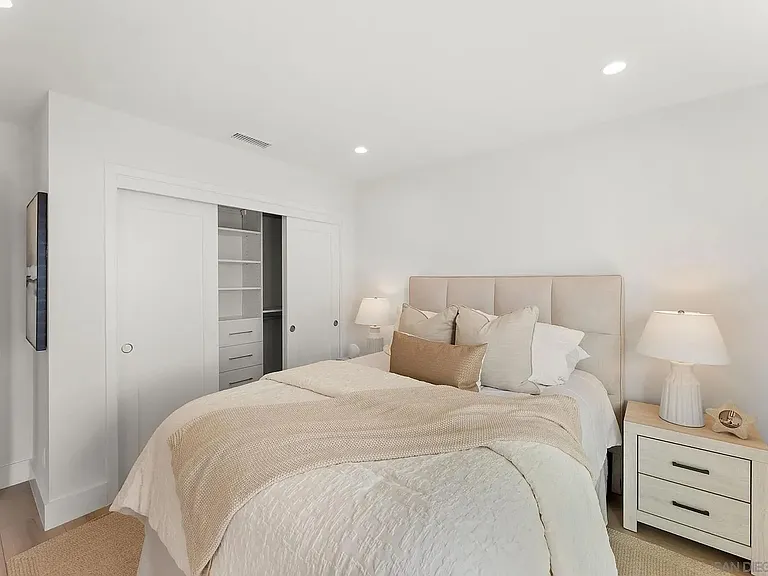 5576 Chelsea Ave #5576 — Photo 14