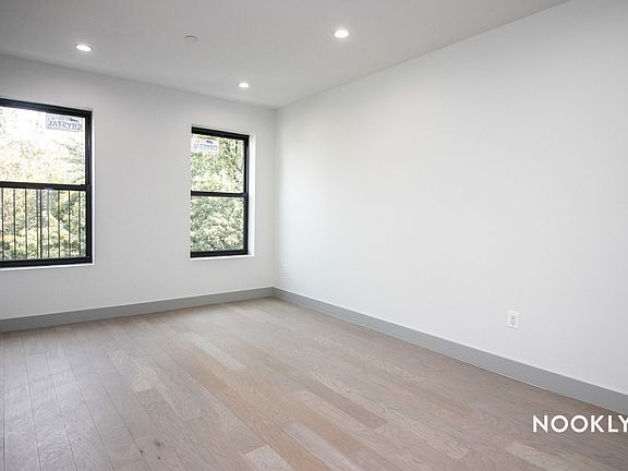 5th image of 139 Marcus Garvey Blvd #3L