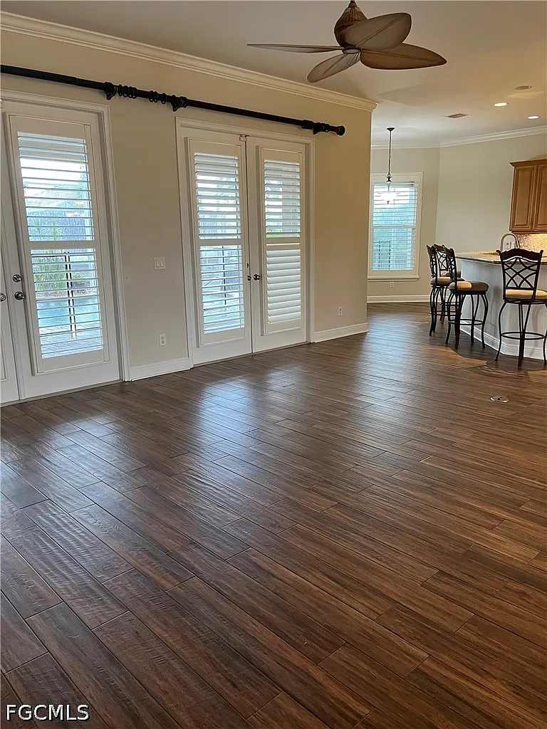 3 bed, 2.5 bath, 2246 sqft, $3,300 — Photo 4