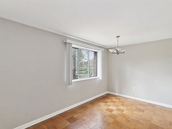 5th image of 10400 Rockville Pike