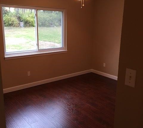 2nd image of 1500 Schiller Ave APT C