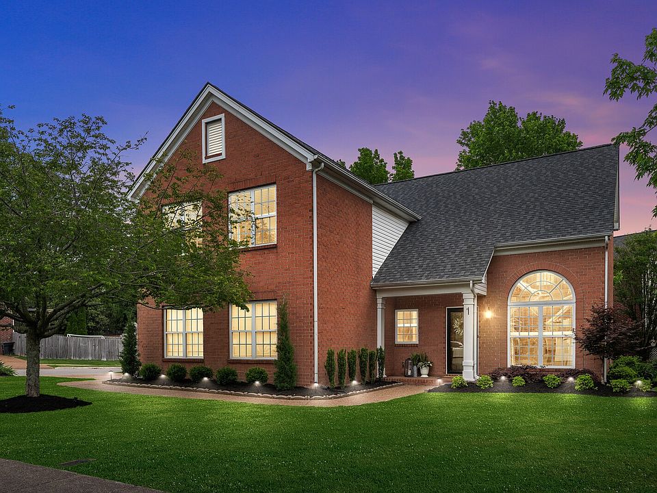 1st image of 243 Wisteria Dr