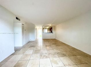8650 SW 67th Ave APT 1015, Pinecrest, FL 33156