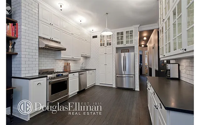 Sold by Douglas Elliman | media 17