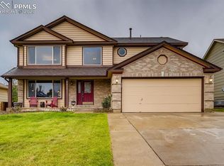 7836 Swiftrun Rd, Colorado Springs, CO 80920