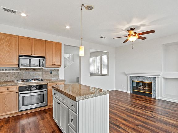 4th image of 166 Woodcrest Ln