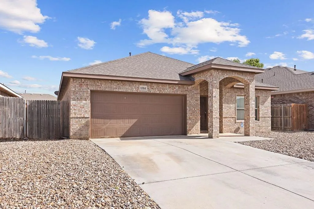 1314 Cerrillos Ave — Photo 1