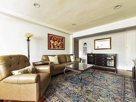 5th image of 45 Hill Park Ave APT 3N
