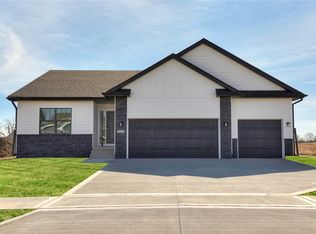 1025 Westridge St SW, Bondurant, IA 50035