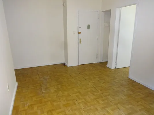 Rented by Blue Egg Realty Corp | media 37