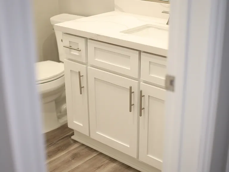 Lunada Bay Apartments — Photo 11