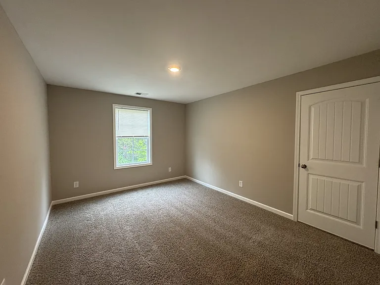 215 Mountaindale Dr — Photo 17