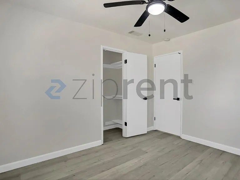 3097 W Sussex Way — Photo 9